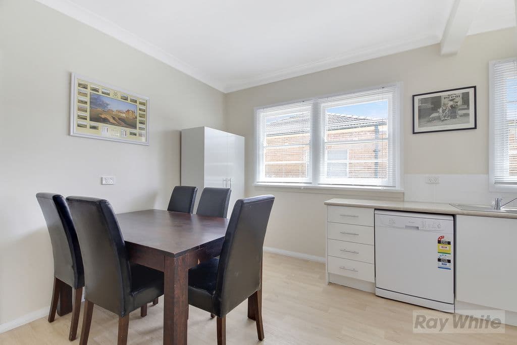 11 Robinson Street, Goulburn - Thumbnail 3