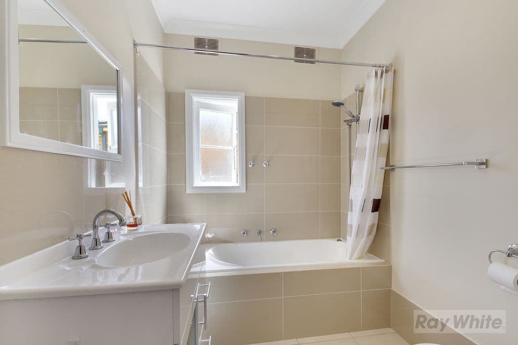 11 Robinson Street, Goulburn - Thumbnail 7