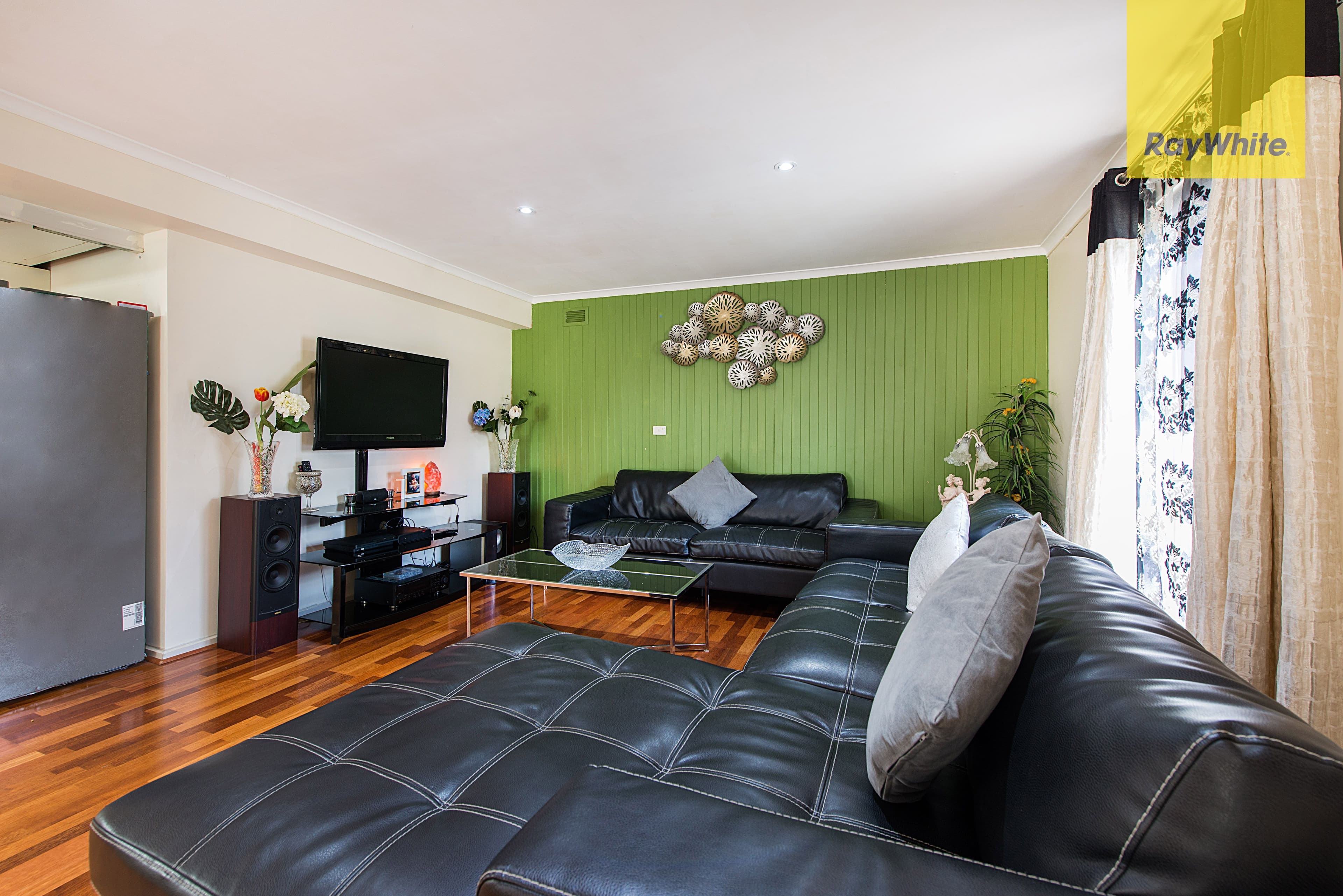 4 Lynn Drive, Ferntree Gully VIC 3156, Ferntree Gully - Thumbnail 5