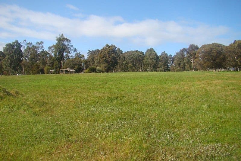 13 Lefroy Road, Bridgetown WA 6255, Bridgetown - Thumbnail 2