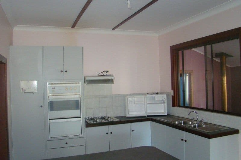 13 Lefroy Road, Bridgetown WA 6255, Bridgetown - Thumbnail 4