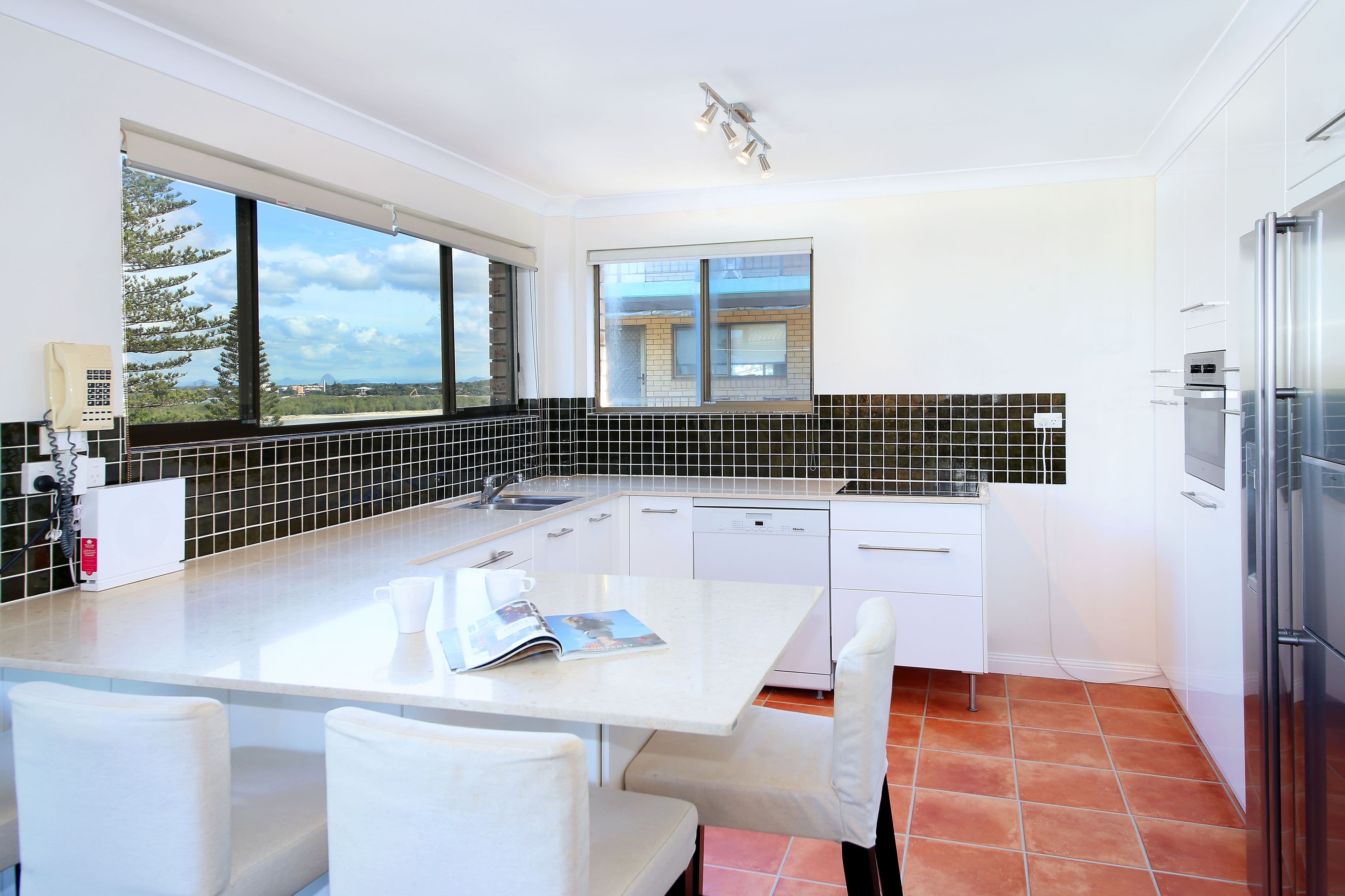 23 Bulcock Beach Esplanade, Caloundra QLD 4551, Caloundra - Thumbnail 6