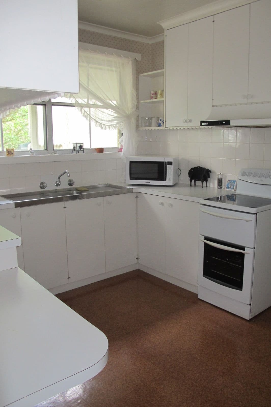 60 Strachan Street, HAMILTON VIC 3300, Hamilton - Thumbnail 2