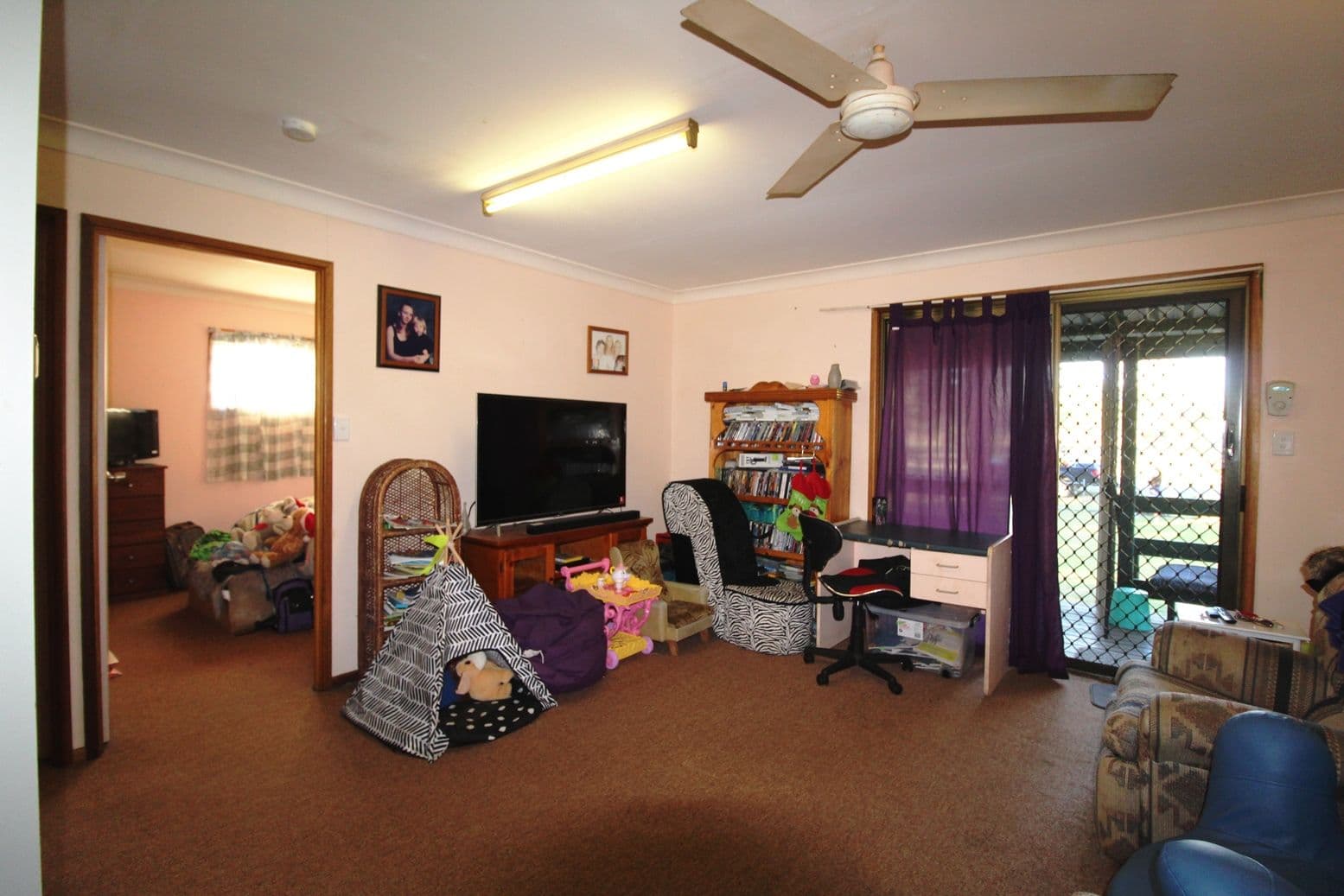 31 Charles Street, Toogoolawah QLD 4313, Toogoolawah - Thumbnail 2
