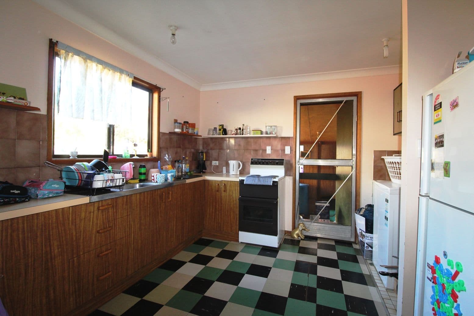 31 Charles Street, Toogoolawah QLD 4313, Toogoolawah - Thumbnail 3