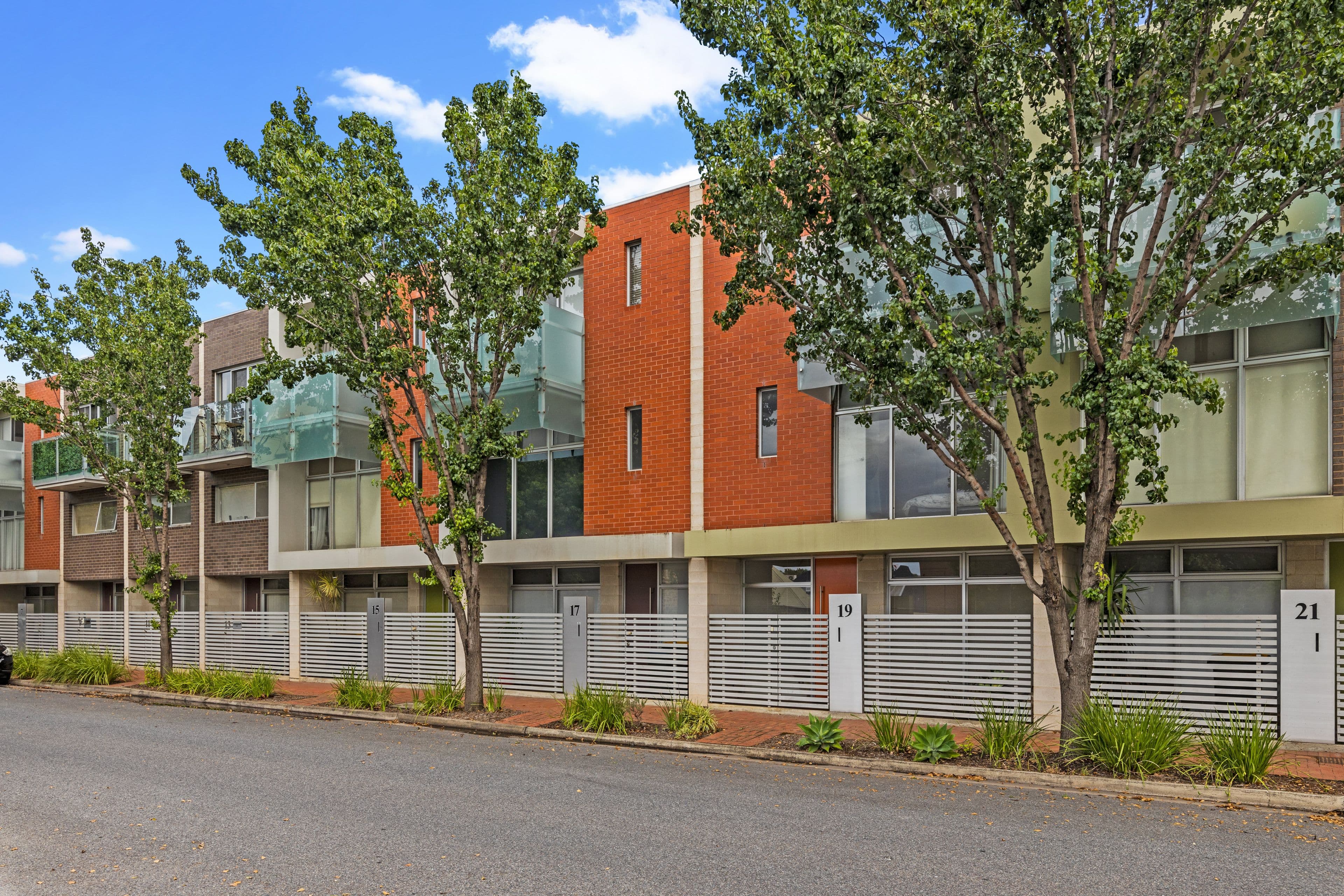 19 Charlotten Street, Port Adelaide SA 5015, Port Adelaide - Thumbnail 2