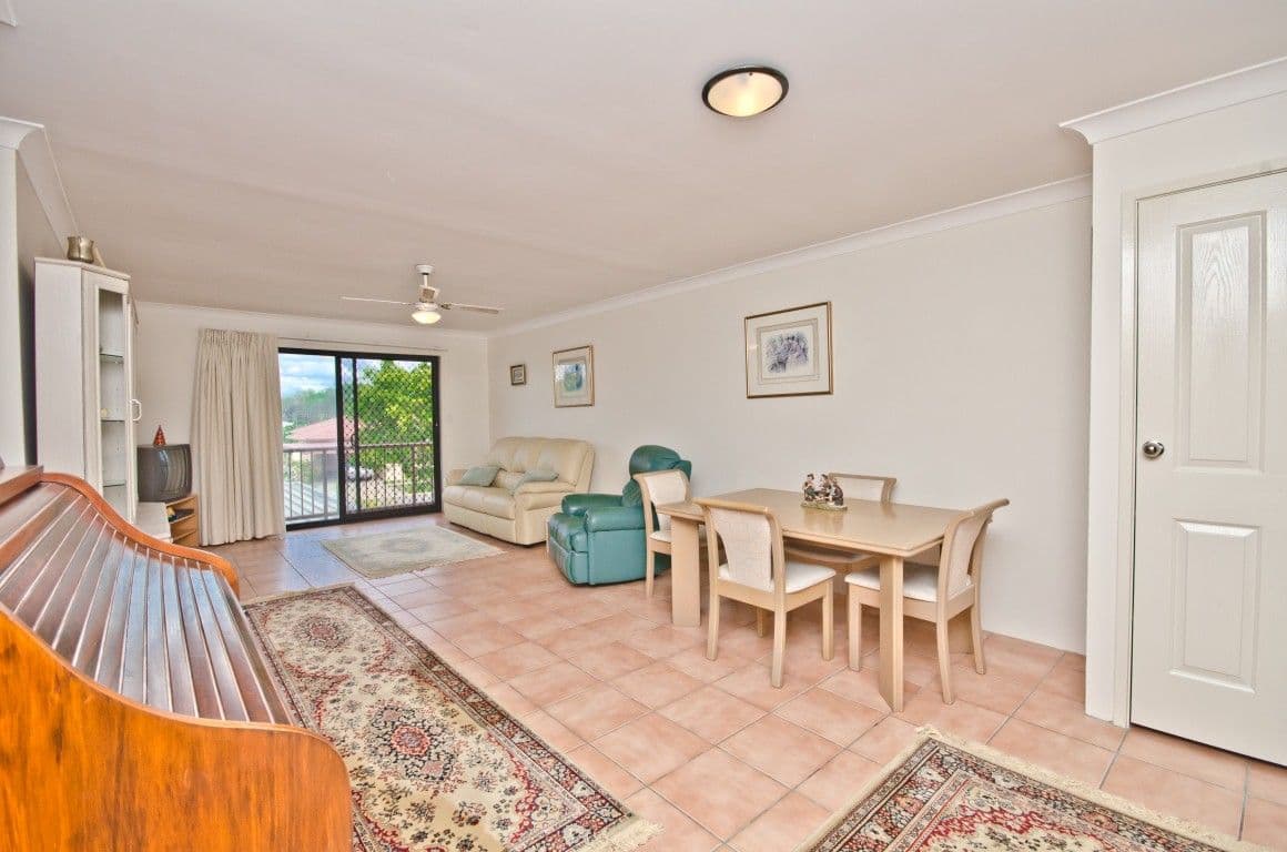 6 18 Peter Parade, MERMAID WATERS QLD 4218, Mermaid Waters - Thumbnail 2
