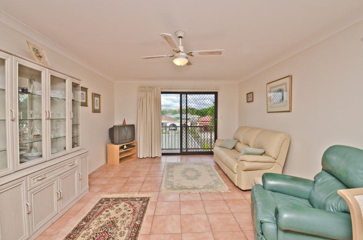 6 18 Peter Parade, MERMAID WATERS QLD 4218, Mermaid Waters - Thumbnail 3