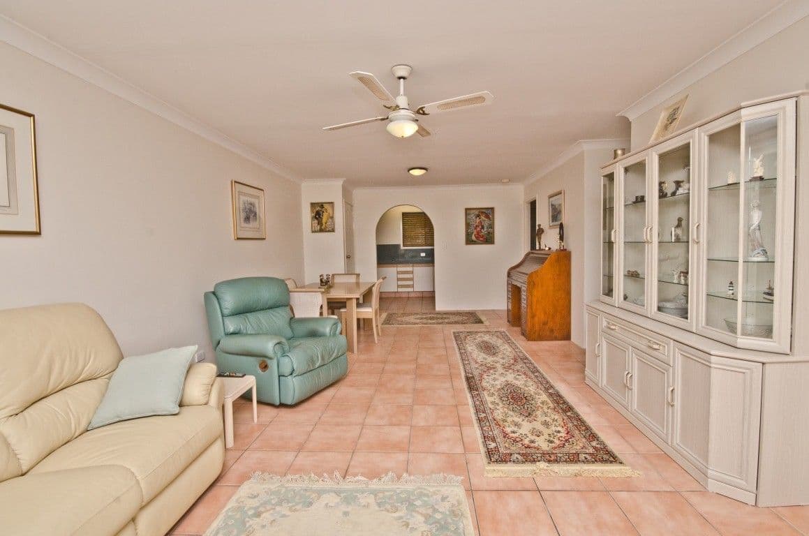 6 18 Peter Parade, MERMAID WATERS QLD 4218, Mermaid Waters - Thumbnail 5