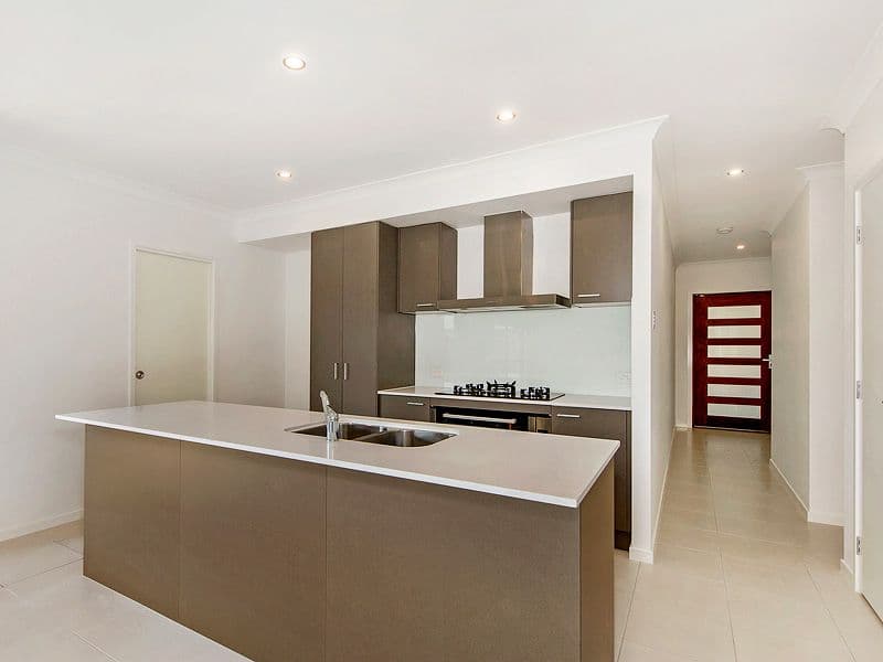 35 Stephens Street, Upper Coomera QLD 4209, Upper Coomera - Thumbnail 2