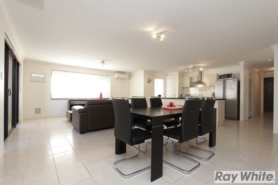 21 Cinnabar Bend, Aveley WA 6069, Aveley - Thumbnail 2