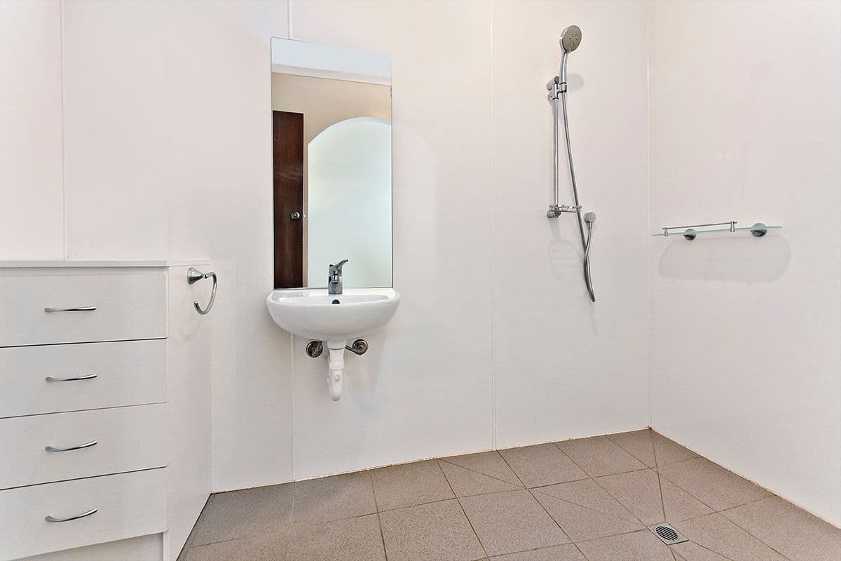 18 Chisholm Street, Warrnambool VIC 3280, Warrnambool - Thumbnail 5