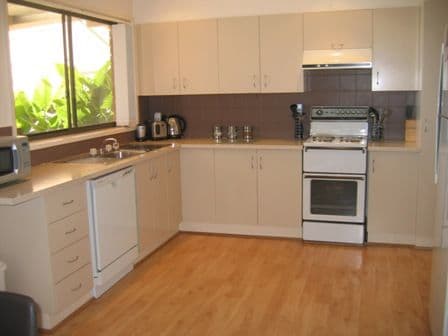 124 Redlands Road, COROWA NSW 2646, Corowa - Thumbnail 2