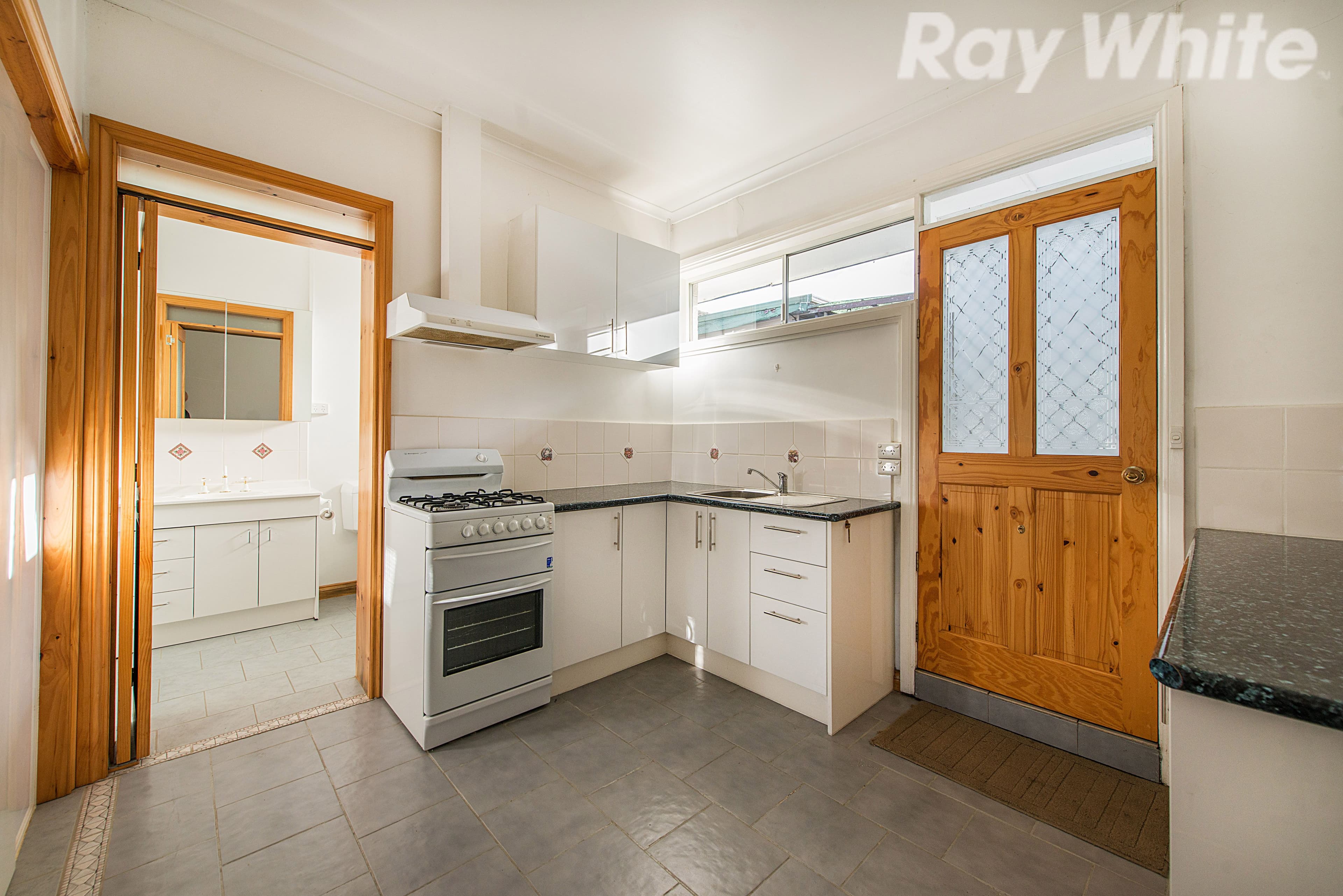 10 O'Keefe Street, Kyabram, Kyabram - Thumbnail 4