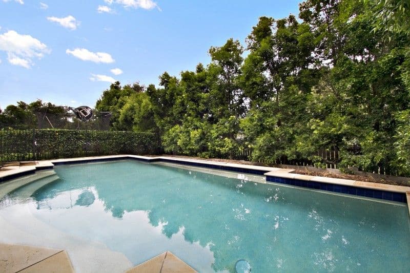 18 Riviera Court, CORNUBIA QLD 4130, Cornubia - Thumbnail 2