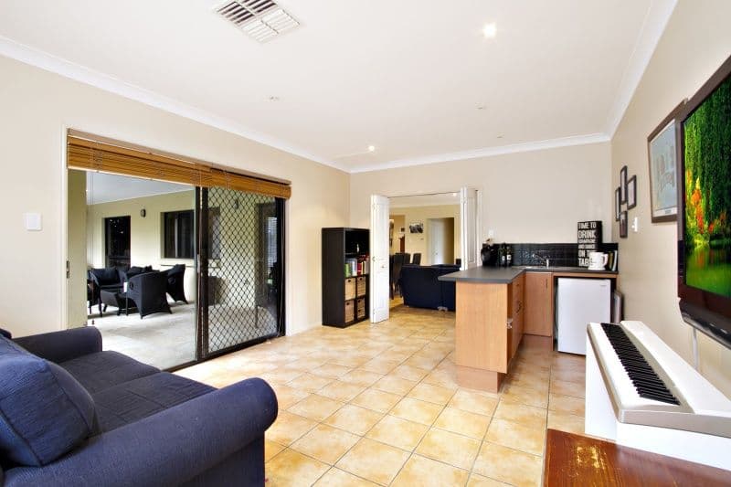18 Riviera Court, CORNUBIA QLD 4130, Cornubia - Thumbnail 5