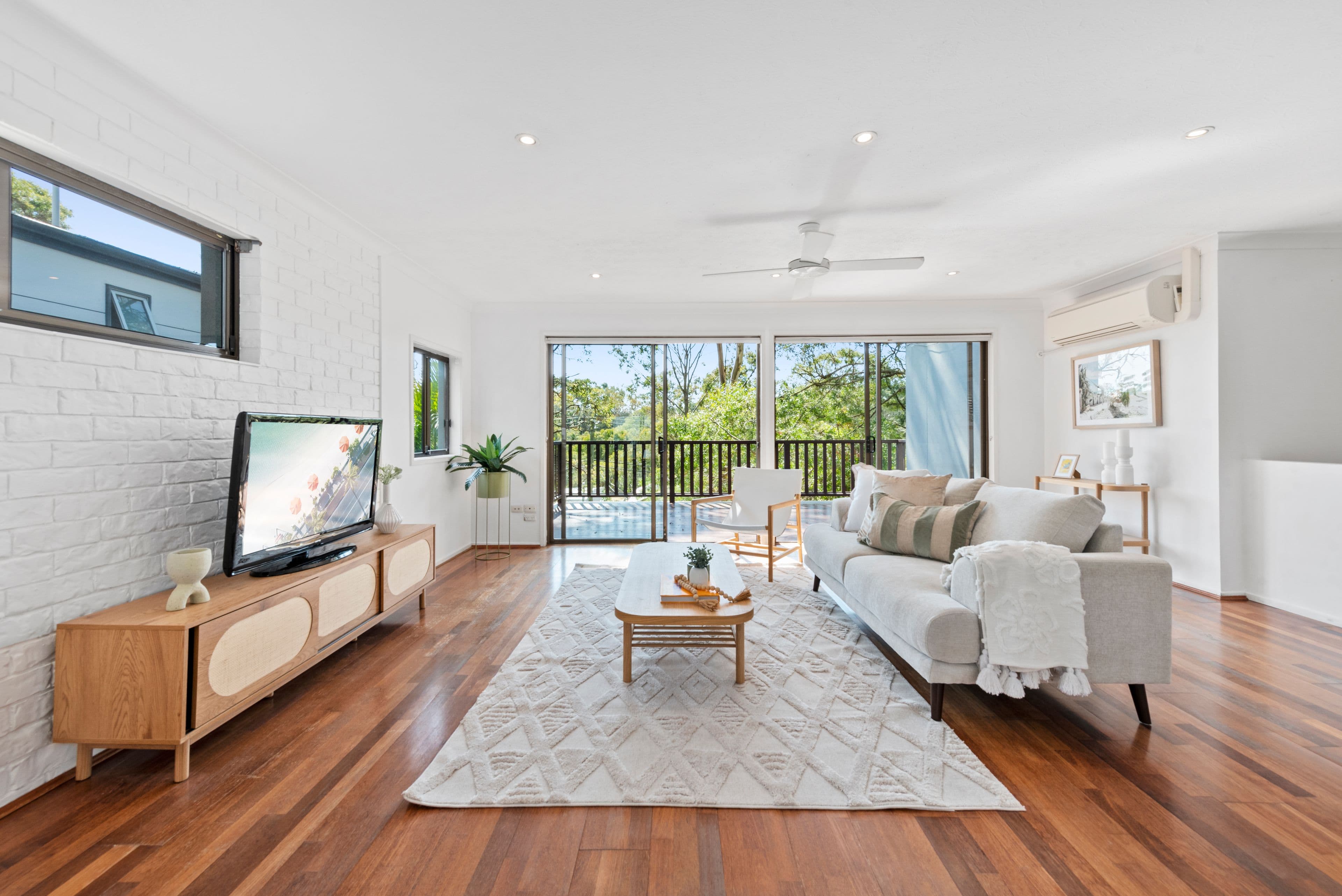 11 Sherwin Street, Kensington VIC 3031, Kensington - Thumbnail 2