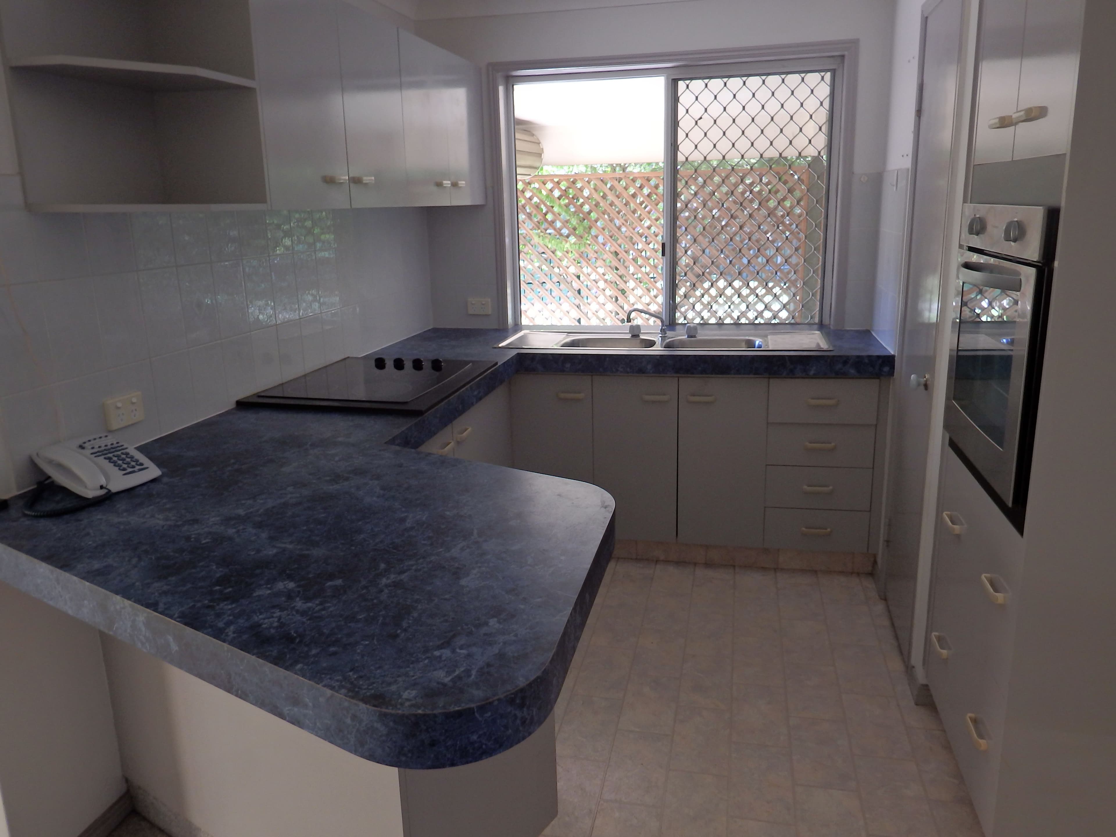 31 McMillian Street, Labrador QLD 4215, Labrador - Thumbnail 3