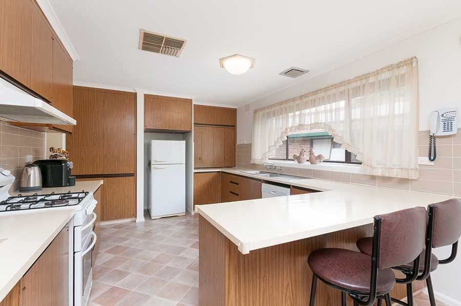 34 Second Avenue, Craigieburn VIC 3064, Craigieburn - Thumbnail 2