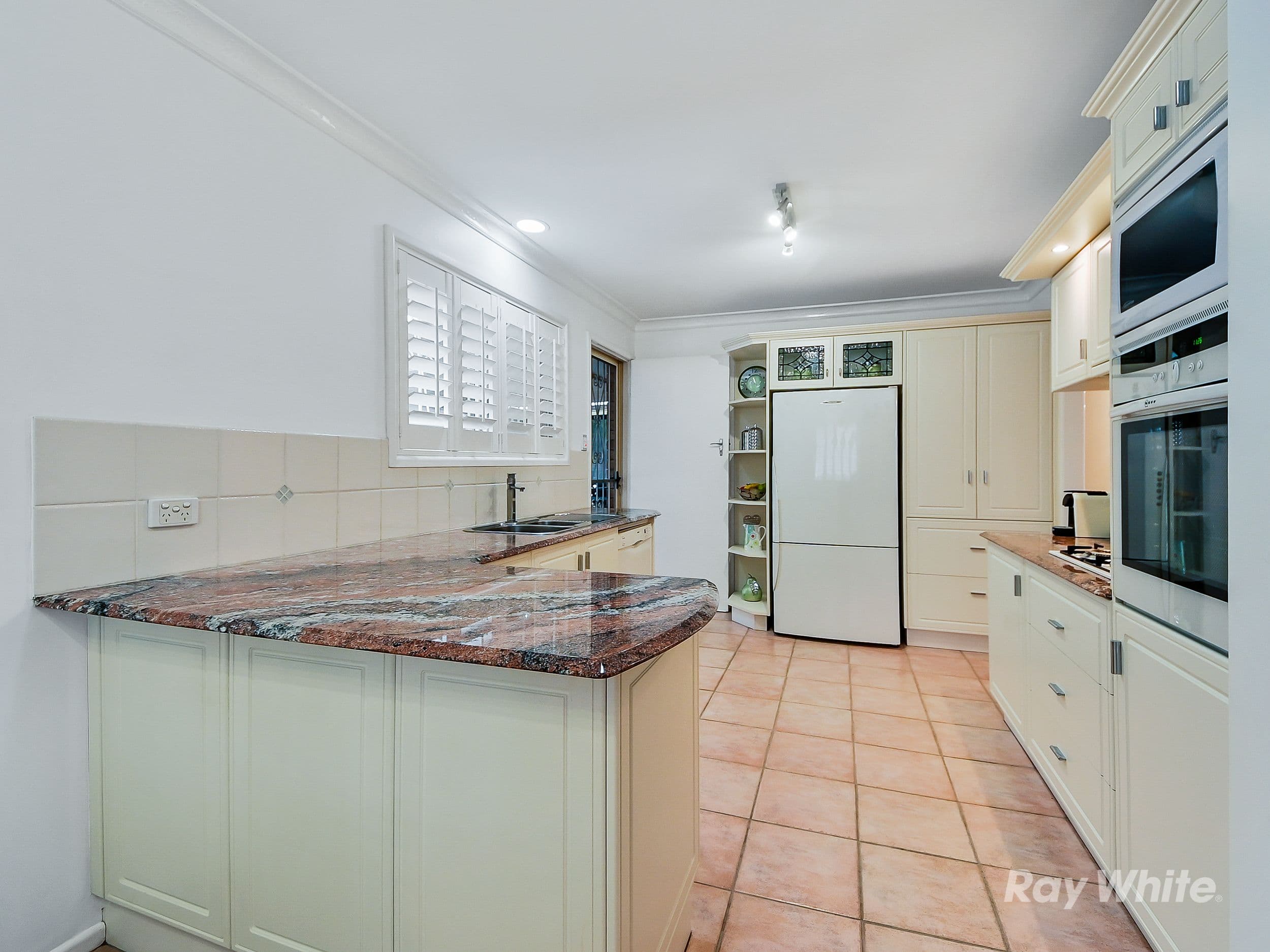 42 Tarwarri Street, Bracken Ridge QLD 4017, Bracken Ridge - Thumbnail 6