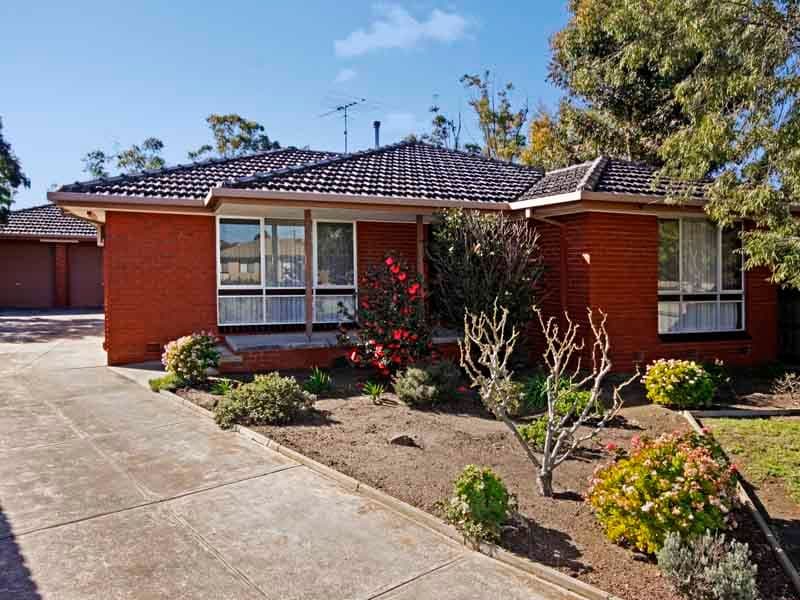 41 East End Crescent, ST ALBANS PARK VIC 3219, St Albans Park - Image 1