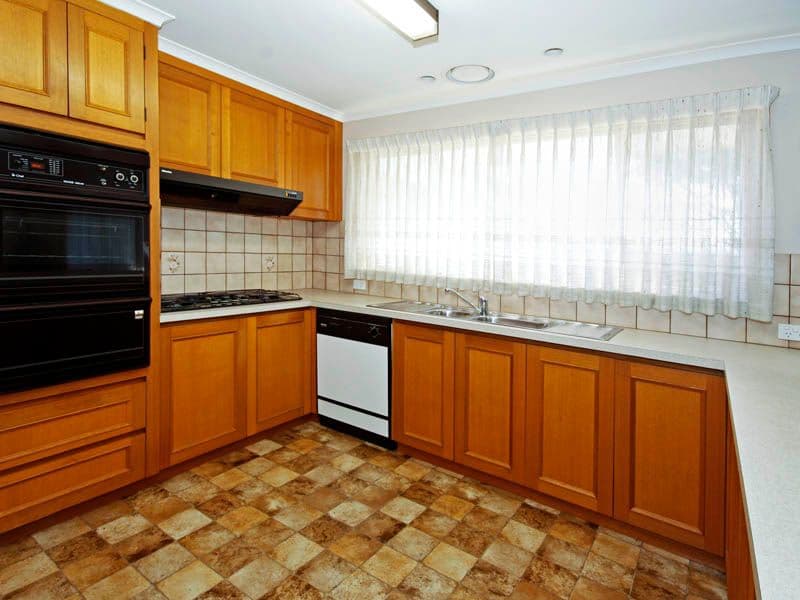 41 East End Crescent, ST ALBANS PARK VIC 3219, St Albans Park - Thumbnail 3