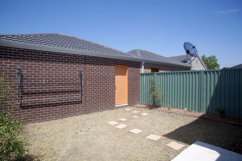 28 Mareborne Street, EPPING VIC 3076, Epping - Thumbnail 3