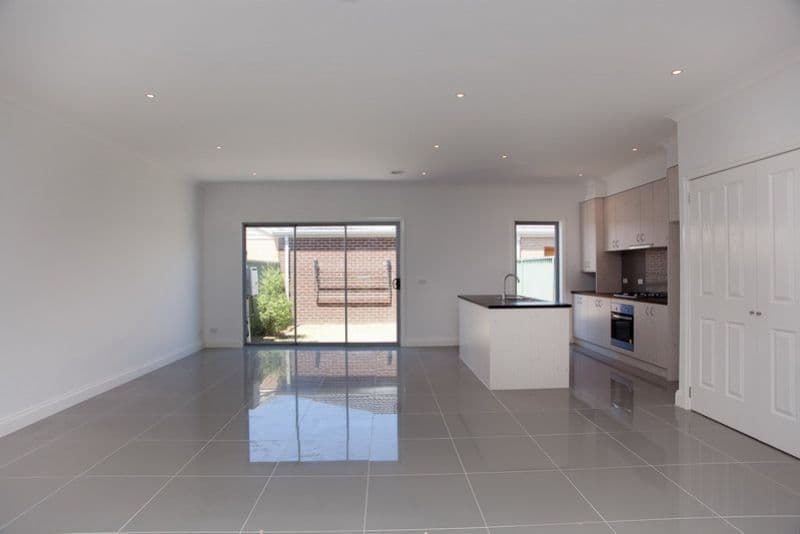 28 Mareborne Street, EPPING VIC 3076, Epping - Thumbnail 4