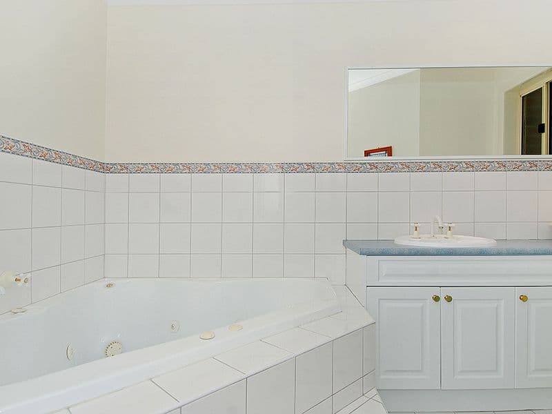 33 Island Place, MILL PARK VIC 3082, Mill Park - Thumbnail 8