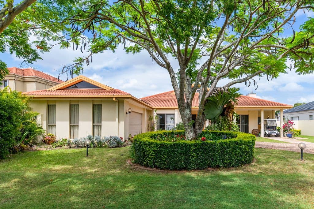 1047 Rosebank Way, Hope Island QLD 4212, Hope Island - Thumbnail 3