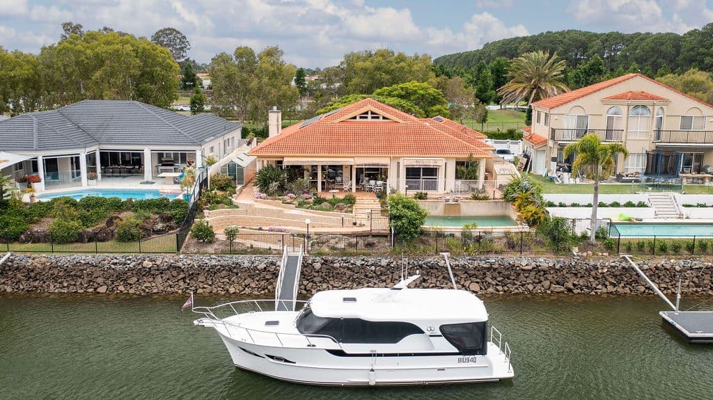 1047 Rosebank Way, Hope Island QLD 4212, Hope Island - Thumbnail 4