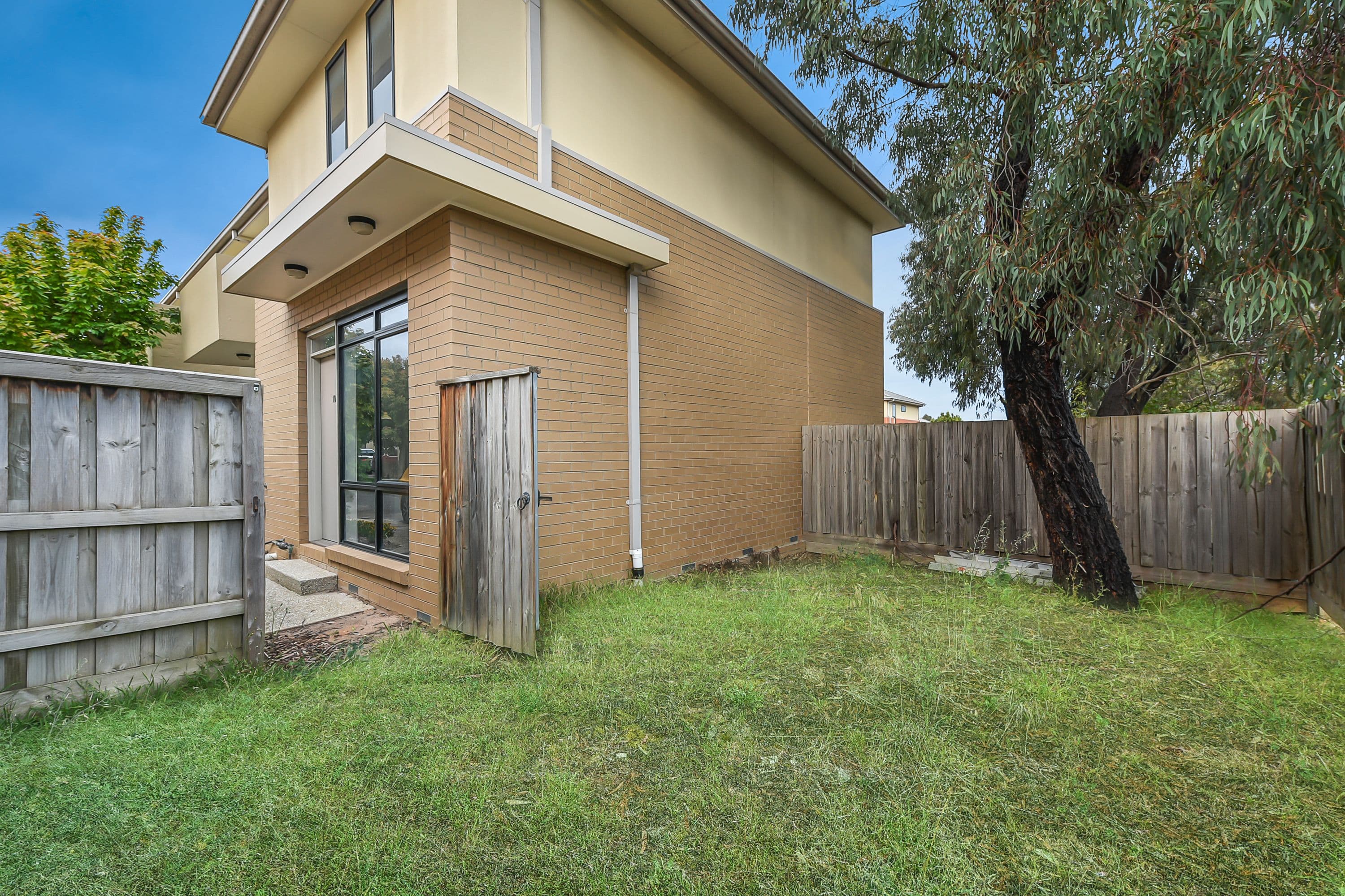 10 Leaf Court, Clayton VIC 3168, Clayton - Thumbnail 2