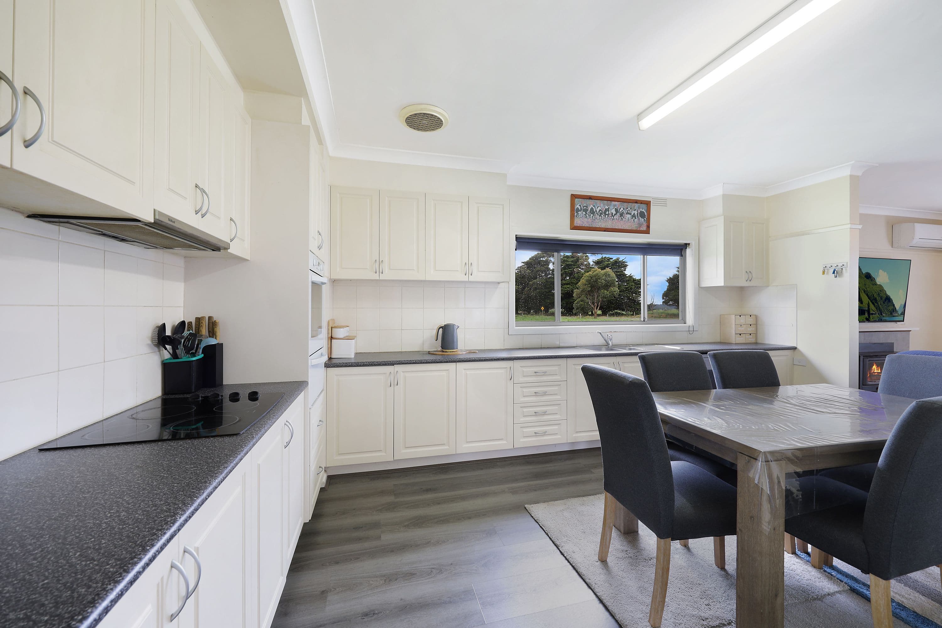 1541 Cooriemungle Road, Cooriemungle VIC 3268, Cooriemungle - Thumbnail 6