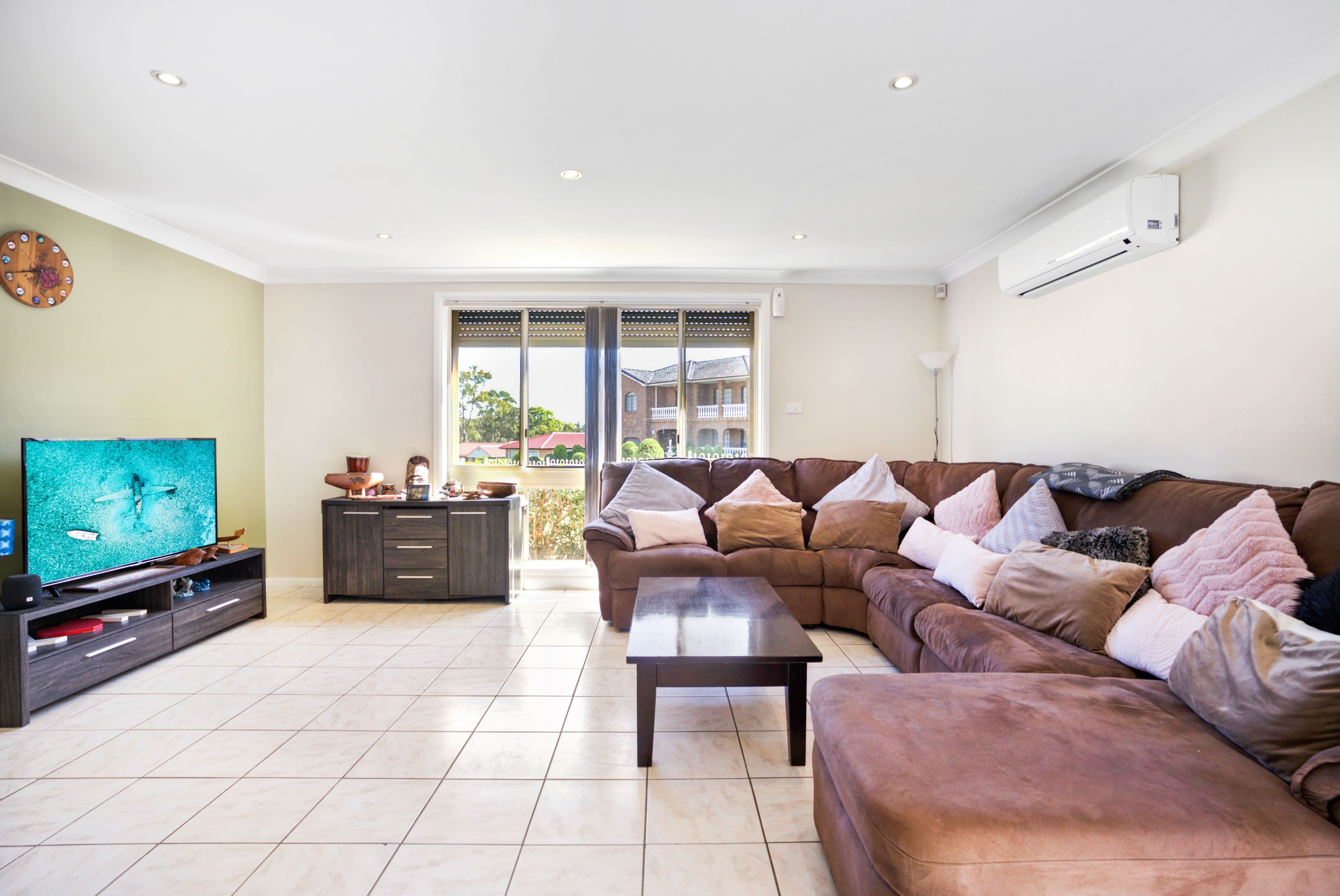 2 Derwent Place, Bossley Park NSW 2176, Bossley Park - Thumbnail 3