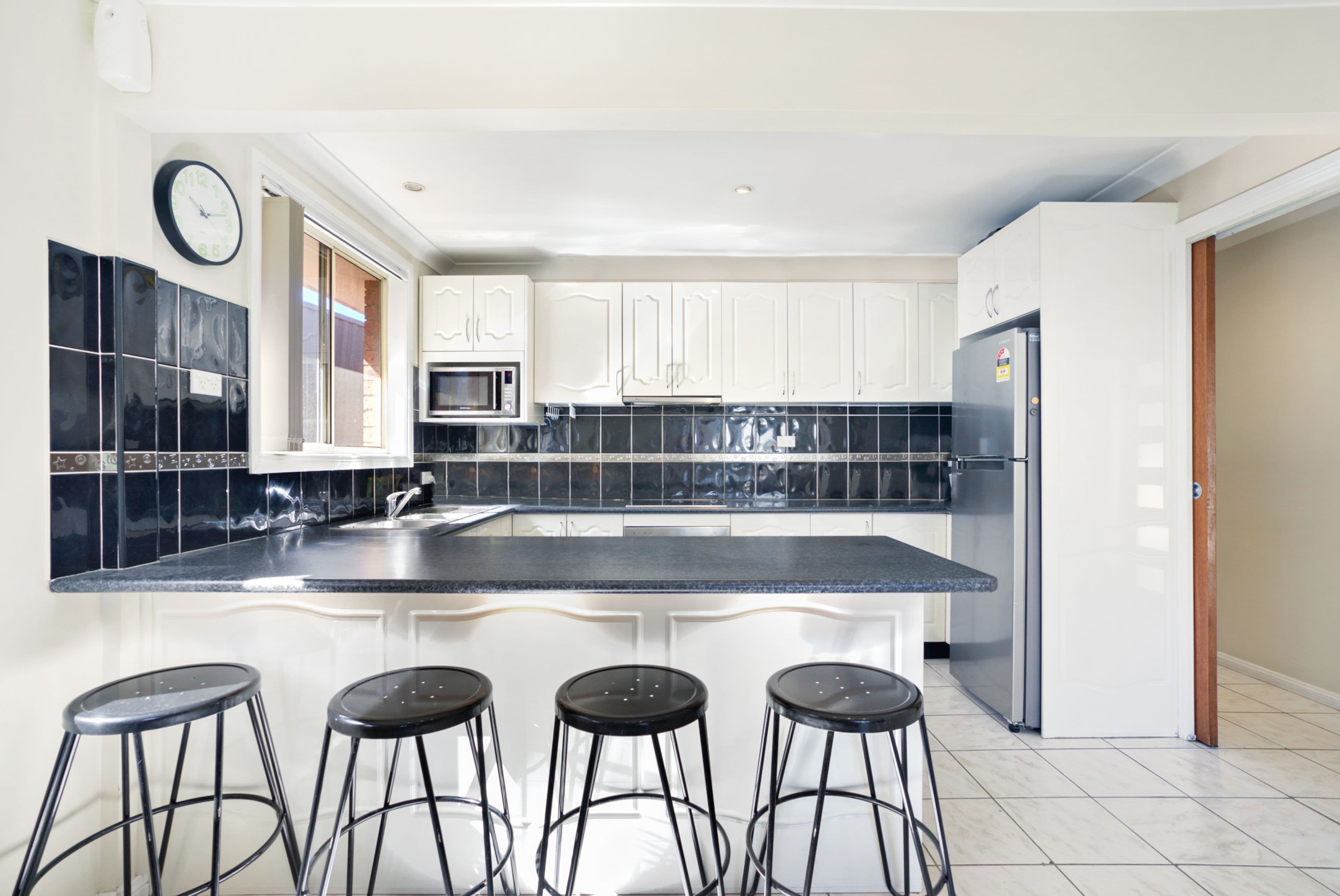 2 Derwent Place, Bossley Park NSW 2176, Bossley Park - Thumbnail 4