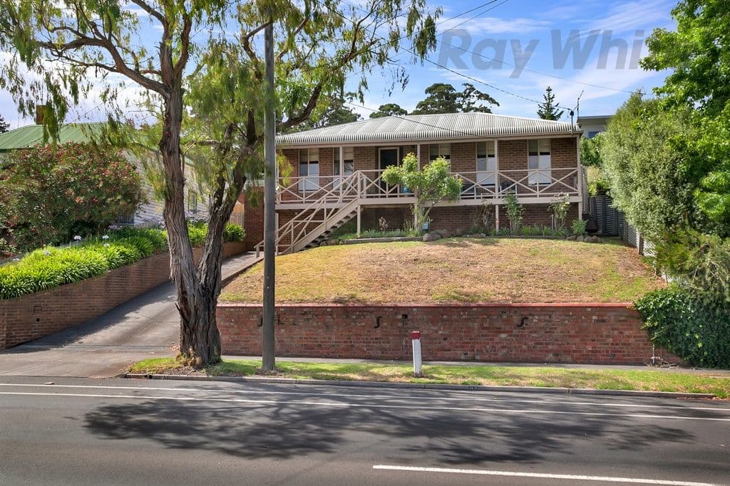 617 Barkly Street, Golden Point VIC 3350, Golden Point - Image 1