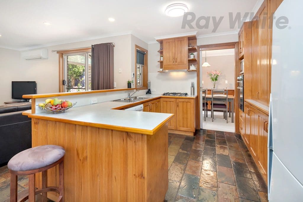 617 Barkly Street, Golden Point VIC 3350, Golden Point - Thumbnail 4