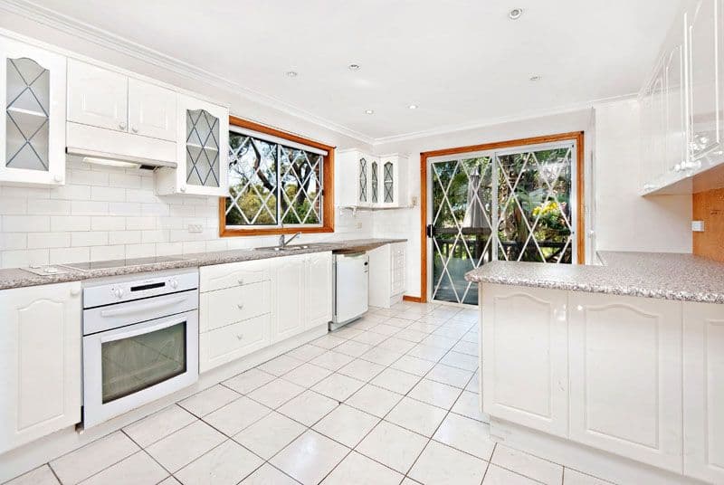 10 Enderby Place, BARDEN RIDGE NSW 2234, Barden Ridge - Thumbnail 3