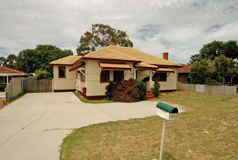 135 Walter Road East, BASSENDEAN WA 6054, Bassendean - Thumbnail 4