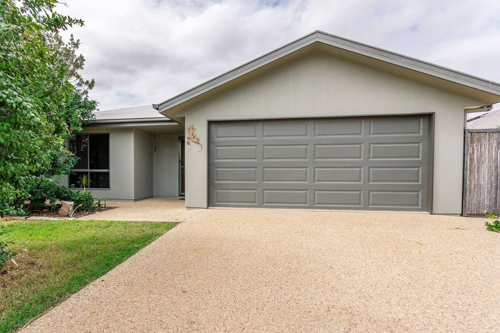 38 Blue Gums Drive, Emerald QLD 4720, Emerald - Thumbnail 2