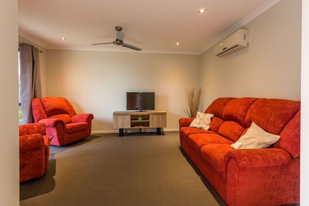 38 Blue Gums Drive, Emerald QLD 4720, Emerald - Thumbnail 4