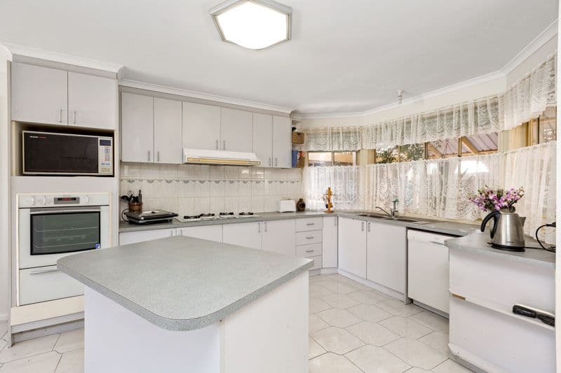 12 Kimble Court, Hoppers Crossing VIC 3029, Hoppers Crossing - Thumbnail 8