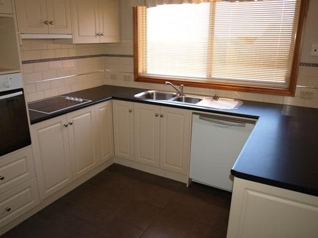 14 Wendy Place, WARRNAMBOOL VIC 3280, Warrnambool - Thumbnail 2