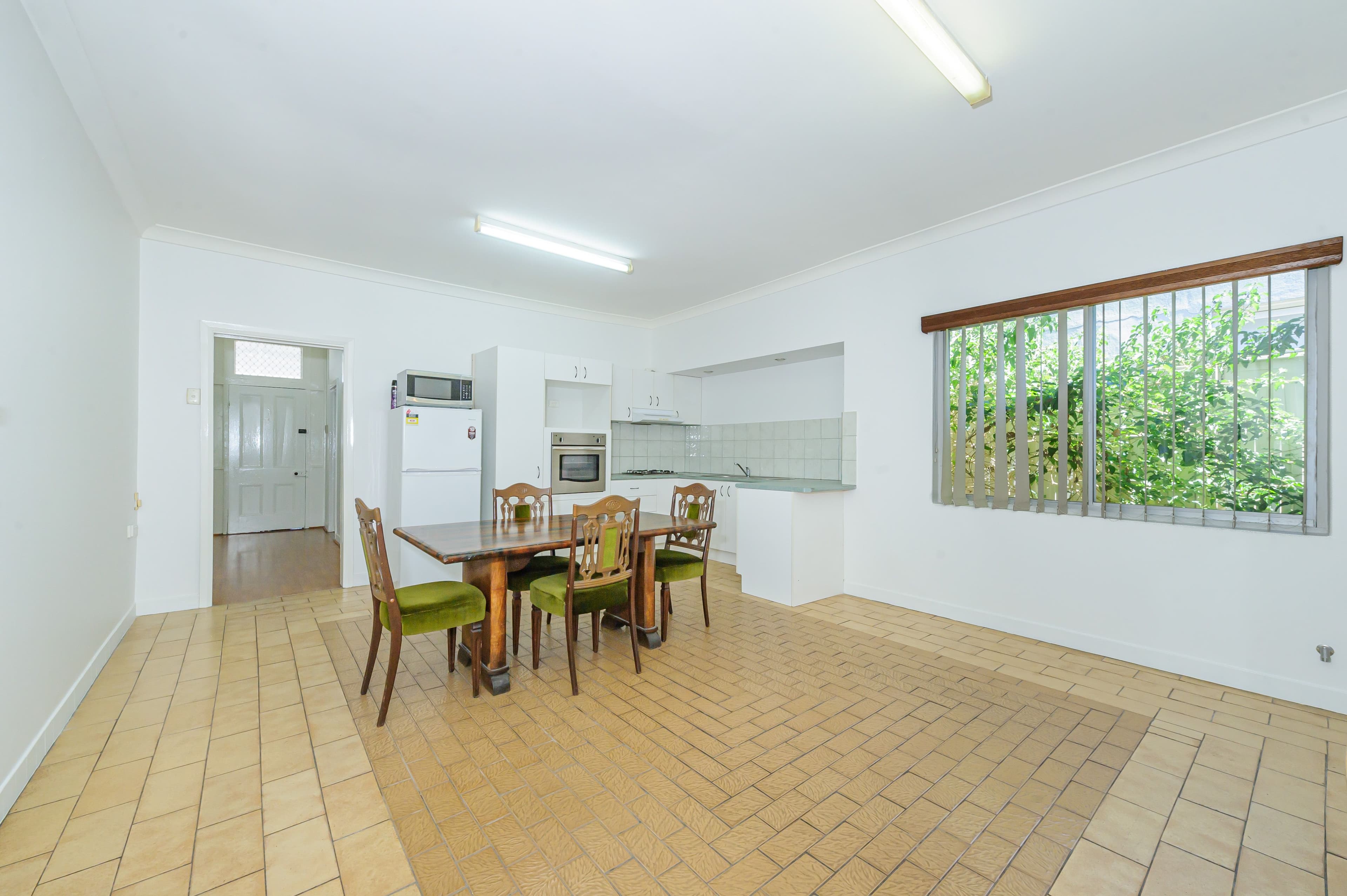 4 Lincoln Street, Highgate WA 6003, Highgate - Thumbnail 3