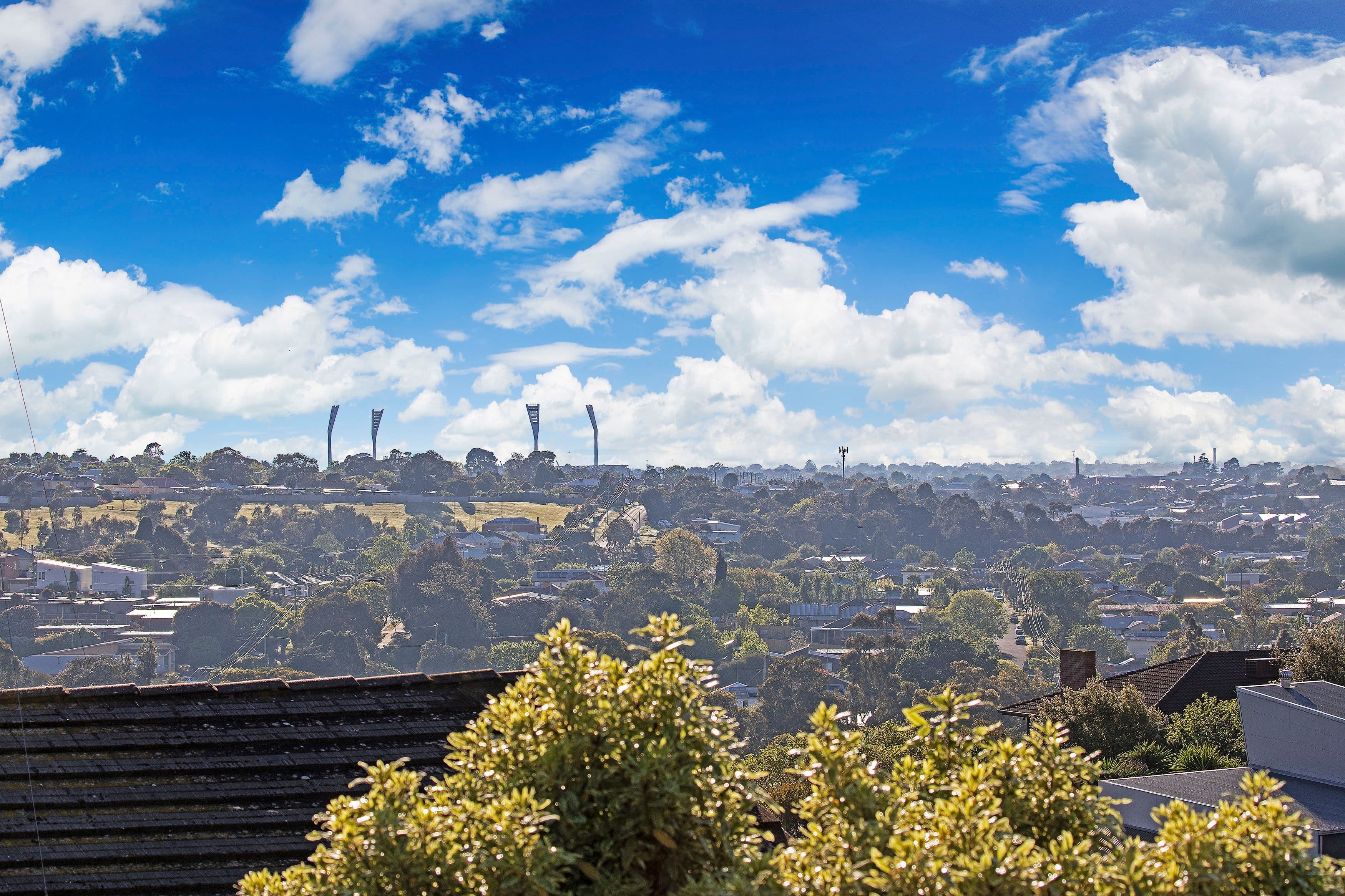 3 Oakbank Avenue, Highton VIC 3216, Highton - Thumbnail 2