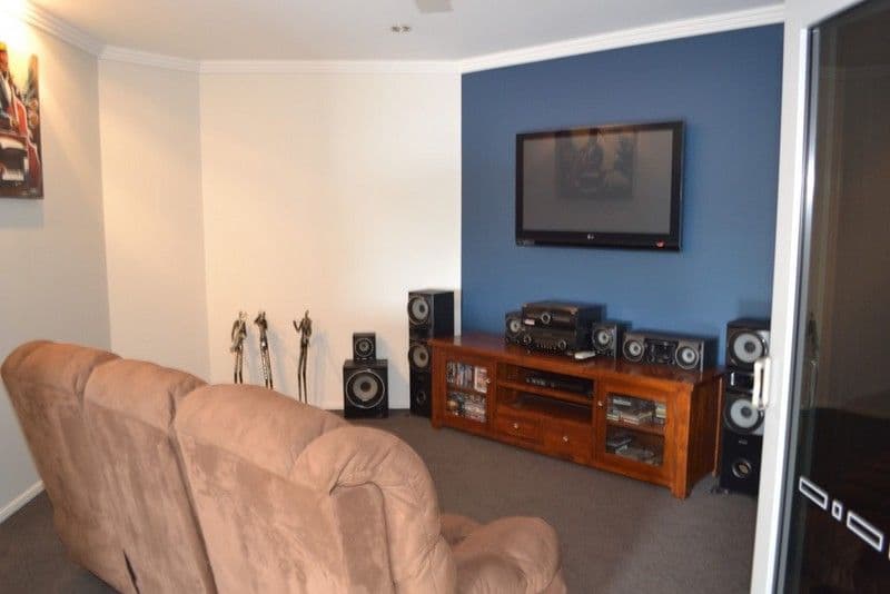 5 Nicole Close, TAROOMBALL QLD 4703, Taroomball - Thumbnail 5