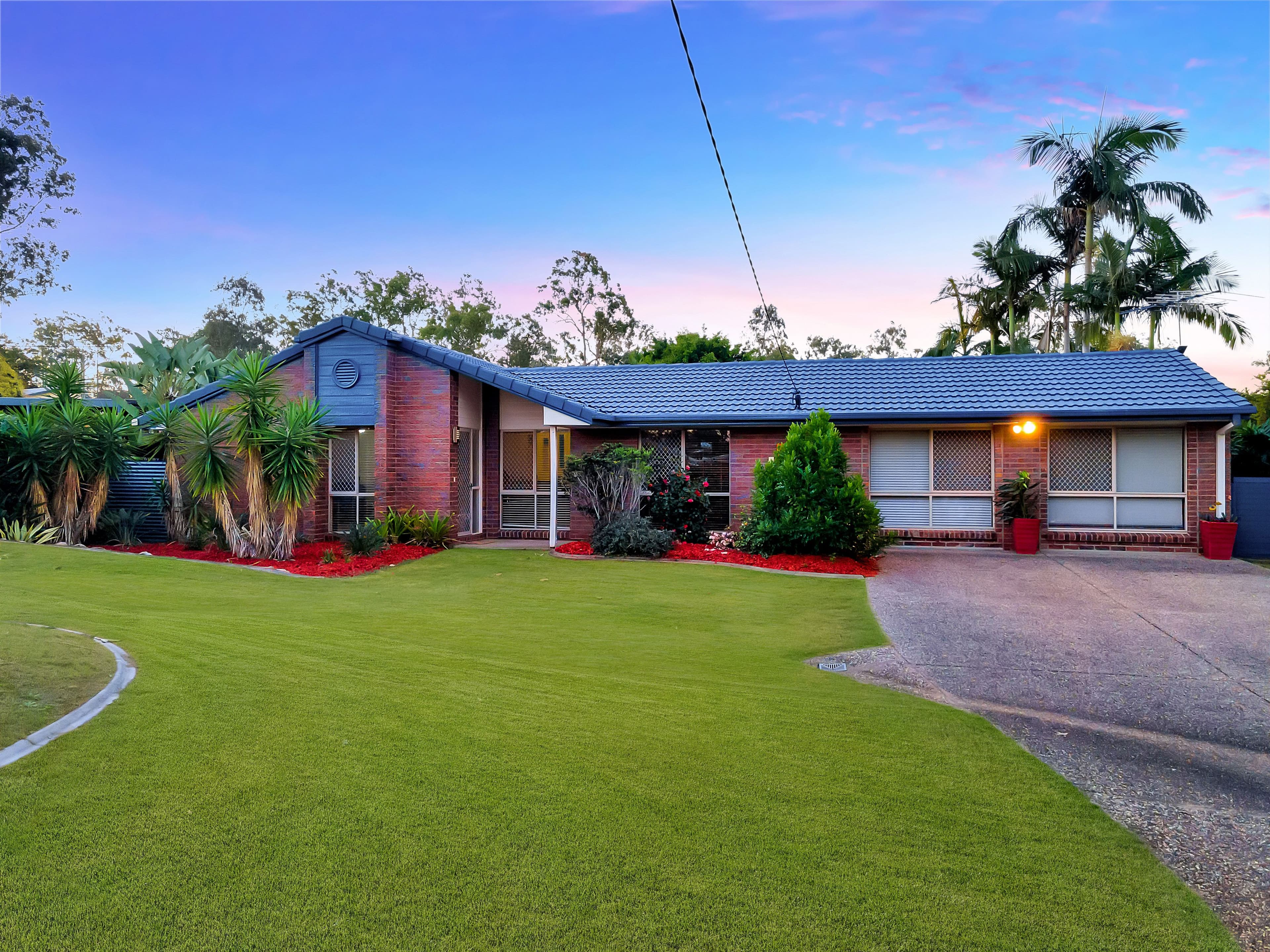 2 Kew Place, Munruben QLD 4125, Munruben - Thumbnail 2
