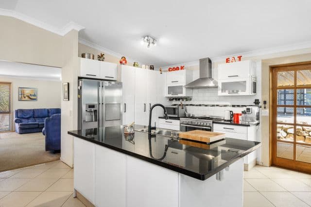 2 Kew Place, Munruben QLD 4125, Munruben - Thumbnail 6