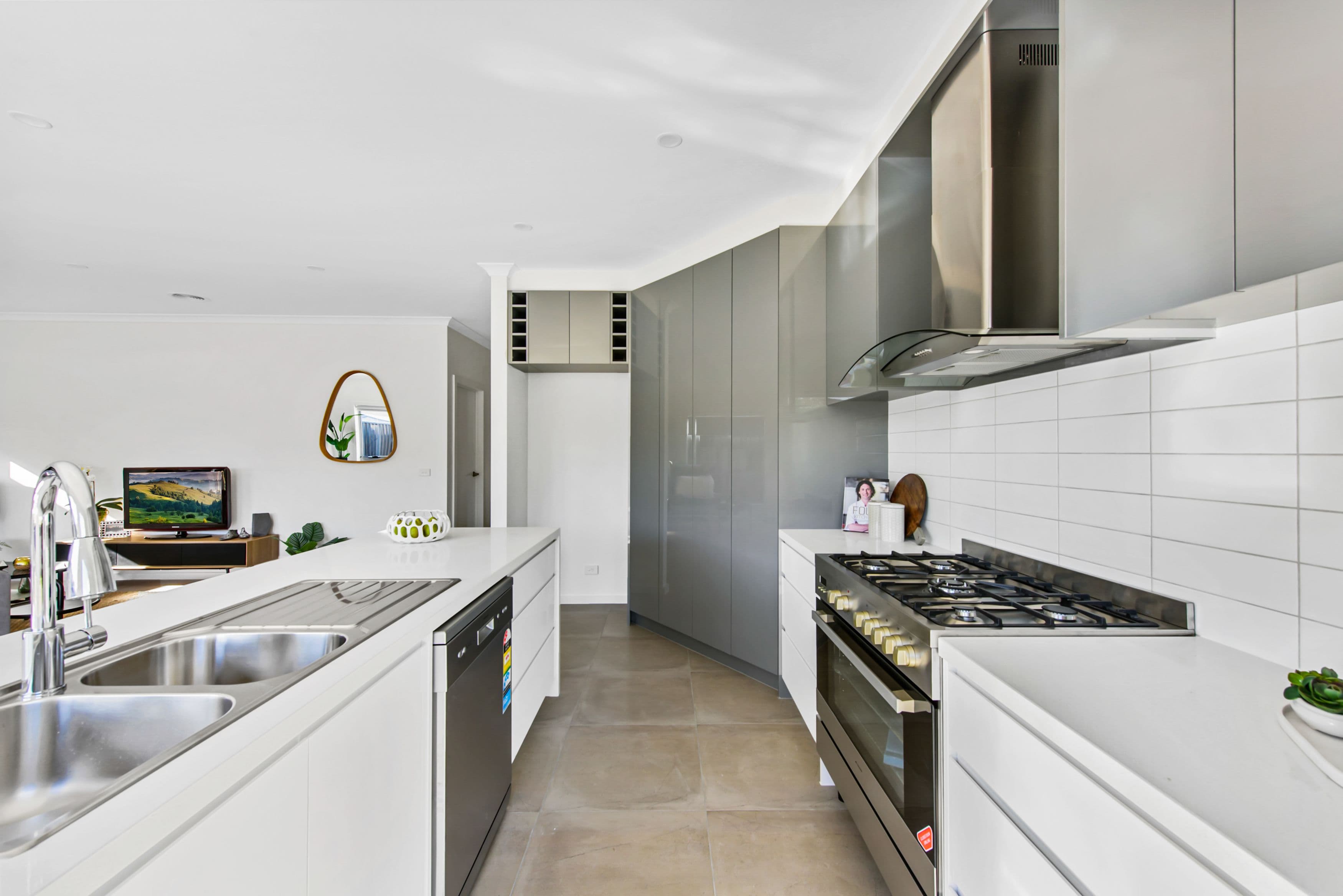 7 Melva Court, Sydenham VIC 3037, Sydenham - Thumbnail 2