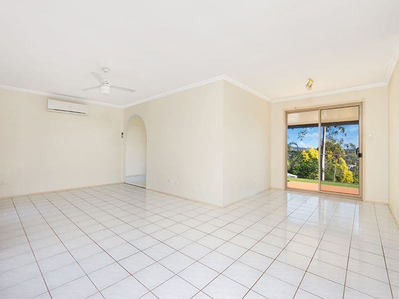 29 Cowra Street, Tanah Merah QLD 4128, Tanah Merah - Thumbnail 3